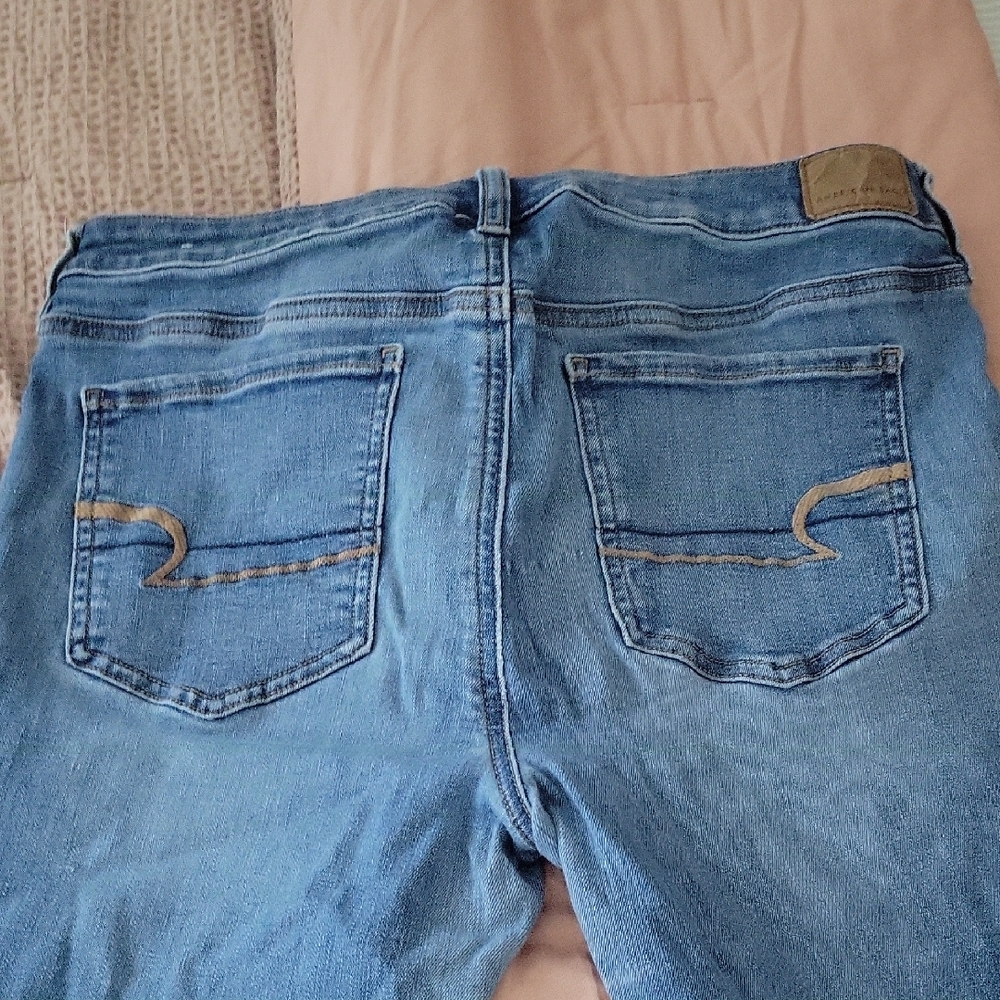 American Eagle Blue Jeans - Picture 7 of 9
